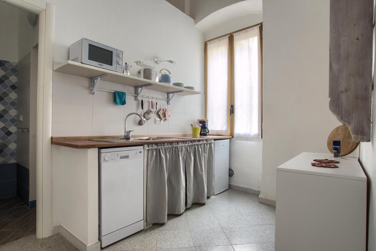הוילה אימפריה Casa A 2 Passi Dal Mare Con Patio Privato מראה חיצוני תמונה