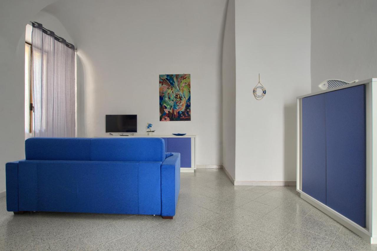 הוילה אימפריה Casa A 2 Passi Dal Mare Con Patio Privato מראה חיצוני תמונה